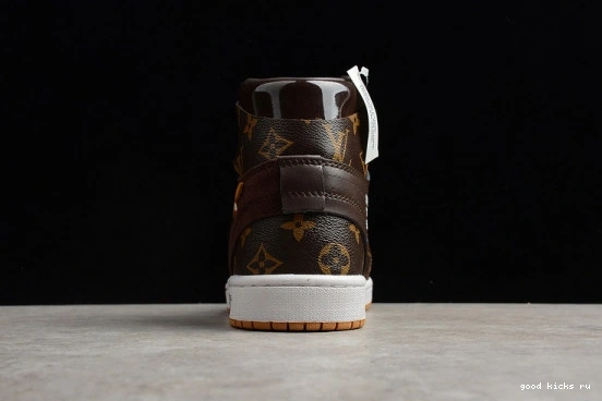 (WITH -LouiV CASE) JORDAN AIR AQ0818-158 AQ0818-158 O-W 1 0402